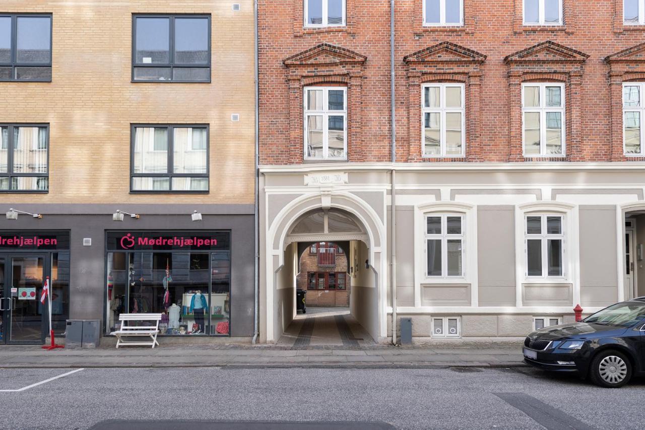Aday - Apartment Suite 4 Aalborg Center Exterior foto